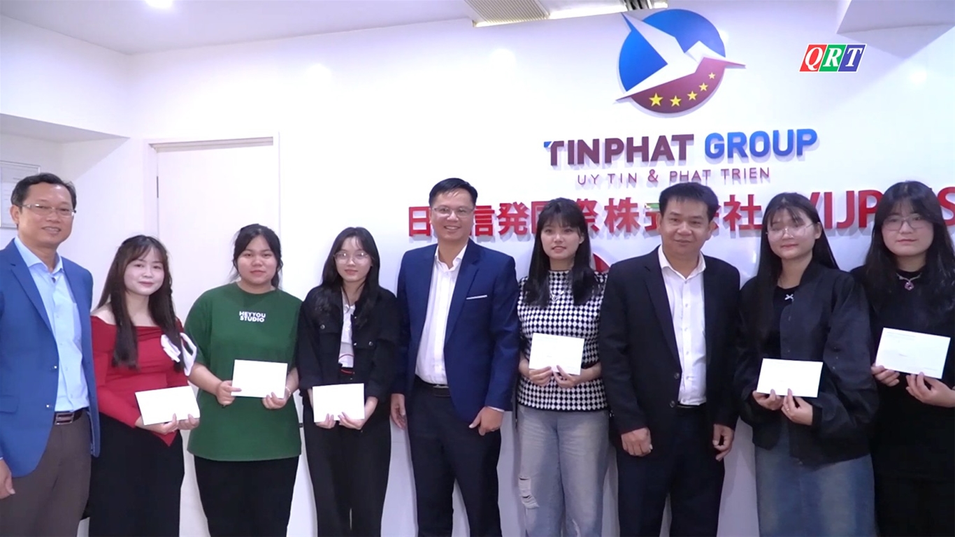 Sở Nội Vụ Quảng Nam thăm & tặng quà du học sinh Tín Phát tại Nhật Bản